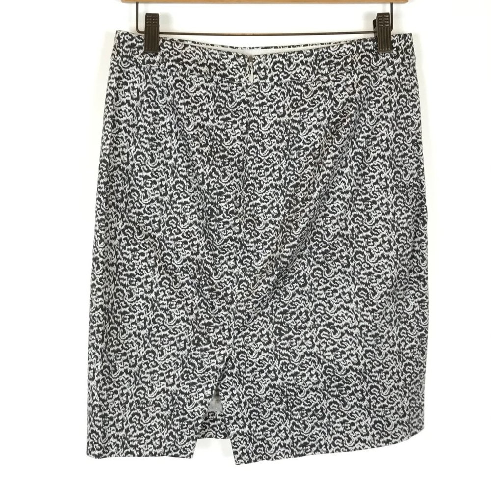 😀 3 for $20 J. Crew Abstract Print Pencil Skirt - Picture 2 of 3